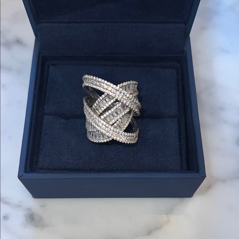 Beautiful Rhinestone Ring - image 1